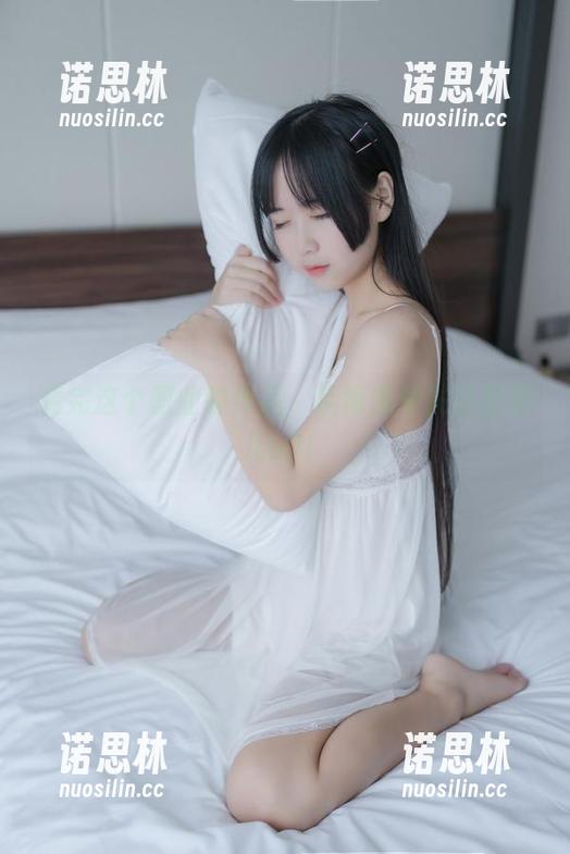 萌芽儿o0 看完这个职业装作品,后悔没早关注萌芽儿o0!