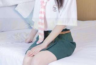 袜啵啵 – 图包中的小甜豆：贝壳头板鞋加持，能不能拯救我的审美呢？