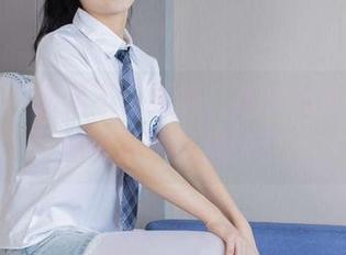 袜啵啵 – 裸足不仅要美，稚予的黑色指甲油资源也不能少！