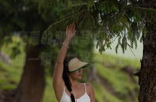微密圈 – 鹿瑶的和服写真，原图就像是时间静止的一瞬，捕捉到的只有恍惚。